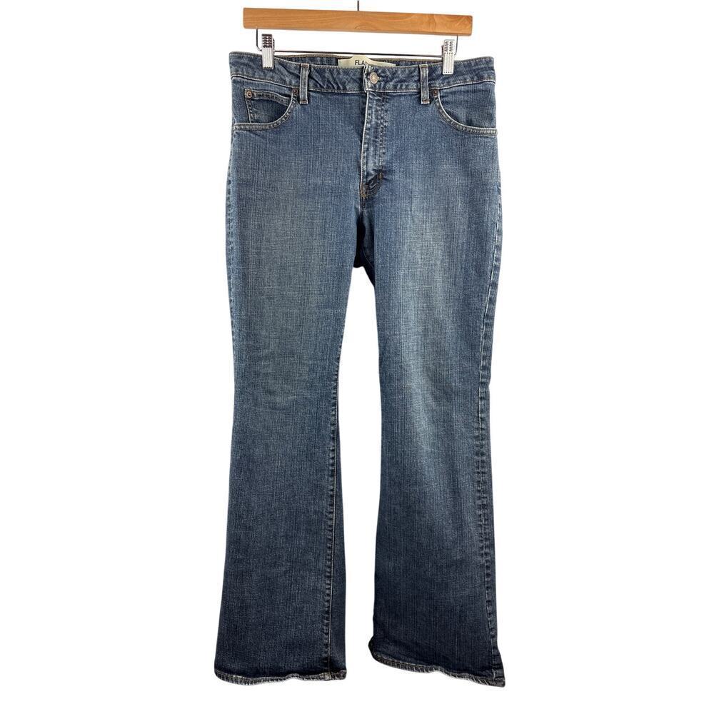 Women’s GAP Size 12 Medium Washed Blue Flared Jeans